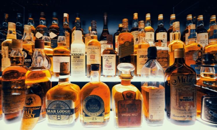 India Whiskey Market: Size, Share, Growth & Trends | 2032
